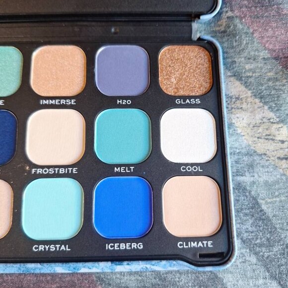 🔥❄️ Revolution Palette Duo — Fire + Ice Forever Flawless - Picture 6 of 9